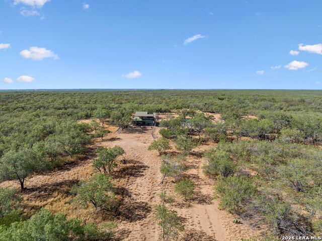 1066 Raices Road Property Photo 32