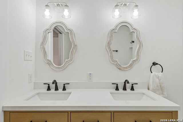 318 Devine Property Photo 21