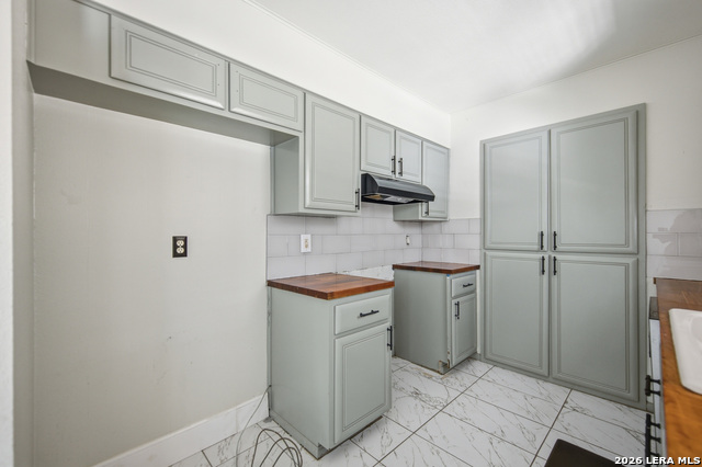 8810 Pertshire Property Photo 8