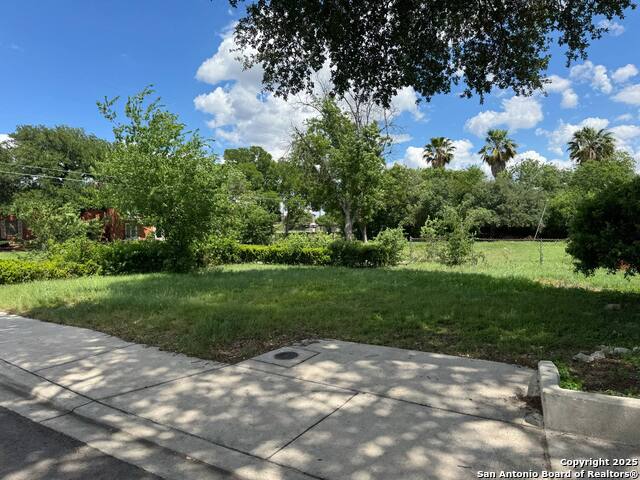 102 Leisure Dr Property Photo 11