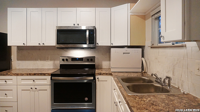 1506 Waverly Ave Studio Property Photo 5