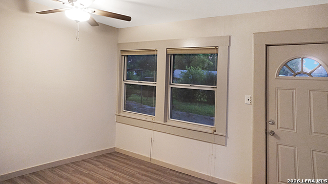 1506 Waverly Ave Studio Property Photo 7