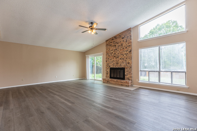 5814 Pineway St Property Photo 3