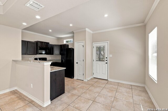 6950 Lakeview Dr Property Photo 7