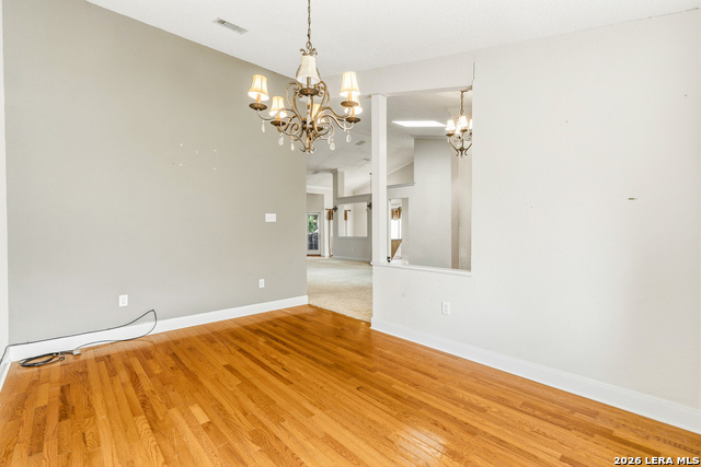 3325 Sherwin Dr Property Photo 5