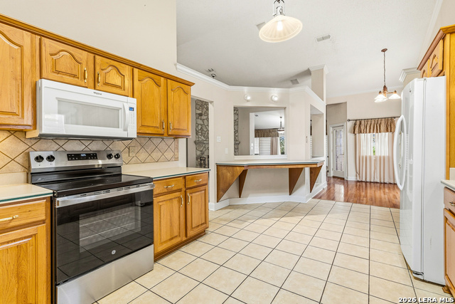 3325 Sherwin Dr Property Photo 10
