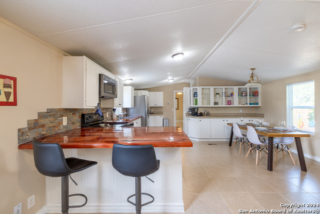 2301 Wegner Rd Property Photo 6