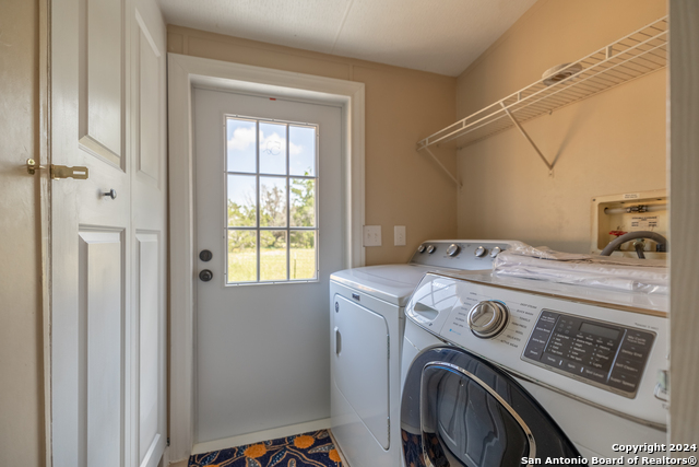 2301 Wegner Rd Property Photo 18