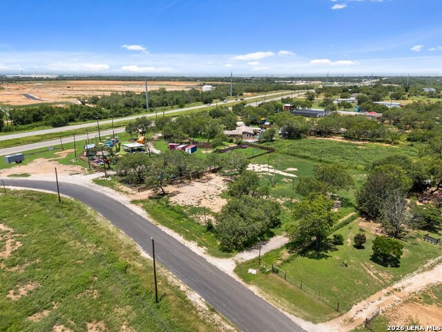 13514 S Us Highway 181 Property Photo 2