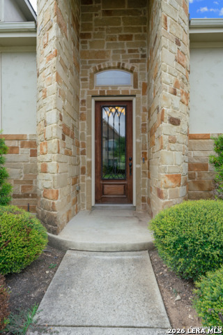 42 Avalon Park Property Photo 4