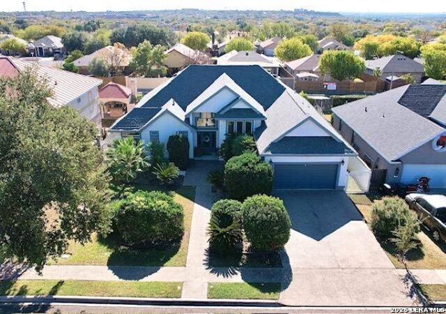 1826 Willow Creek Dr Property Photo 1