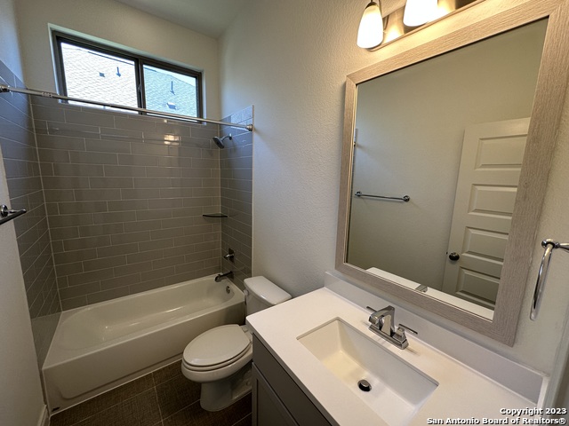 126 La Cima Property Photo 14