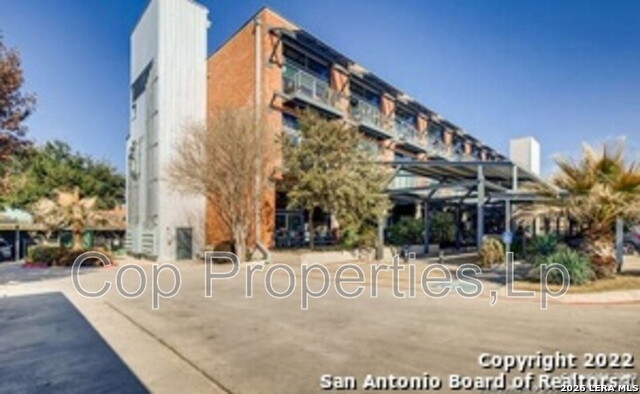 1331 S Flores St Property Photo 1