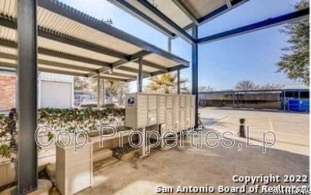 1331 S Flores St Property Photo 12