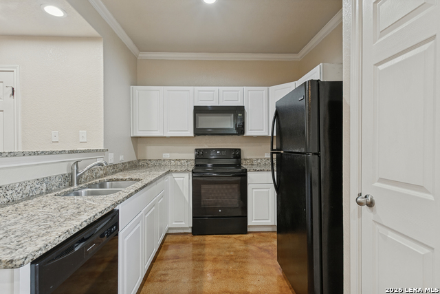 7315 Colina Way Property Photo 5