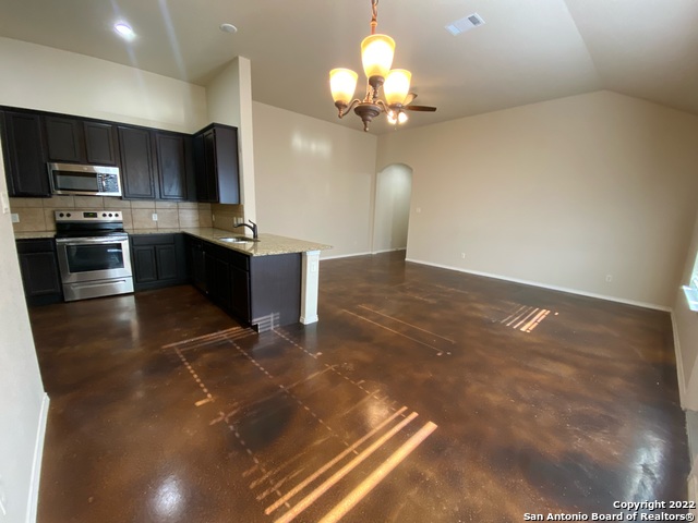 10143 Westover Property Photo 5