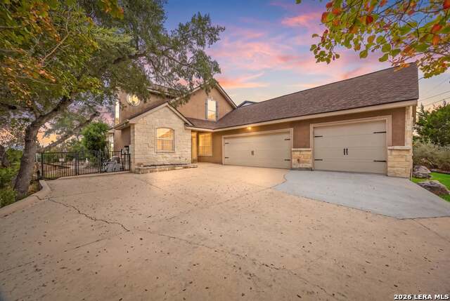 719 Backdrop Property Photo 6