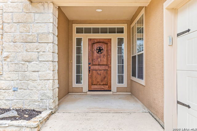 719 Backdrop Property Photo 7