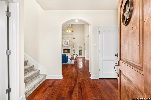 719 Backdrop Property Photo 8