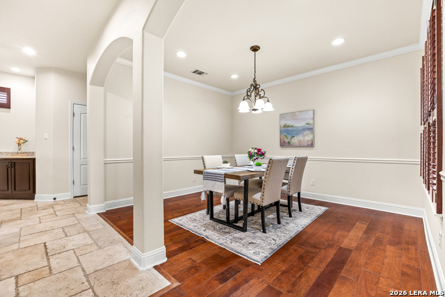 719 Backdrop Property Photo 18