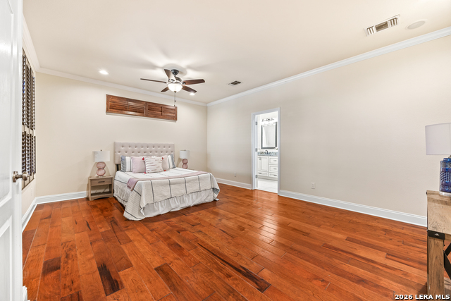 719 Backdrop Property Photo 25