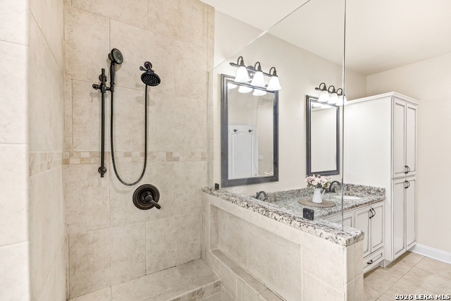 719 Backdrop Property Photo 30