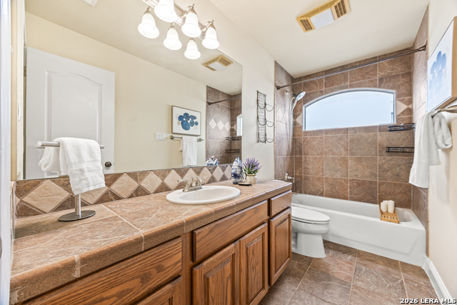 719 Backdrop Property Photo 36