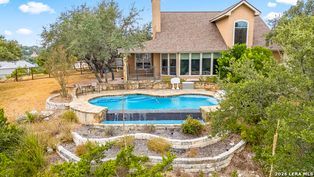 719 Backdrop Property Photo 47