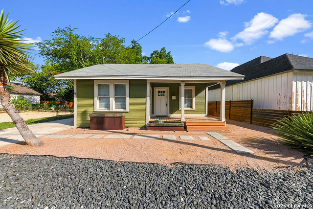 121 Buford Property Photo 2