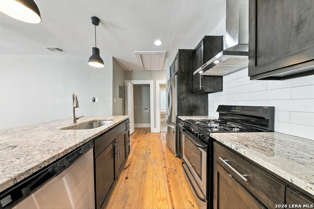 121 Buford Property Photo 11