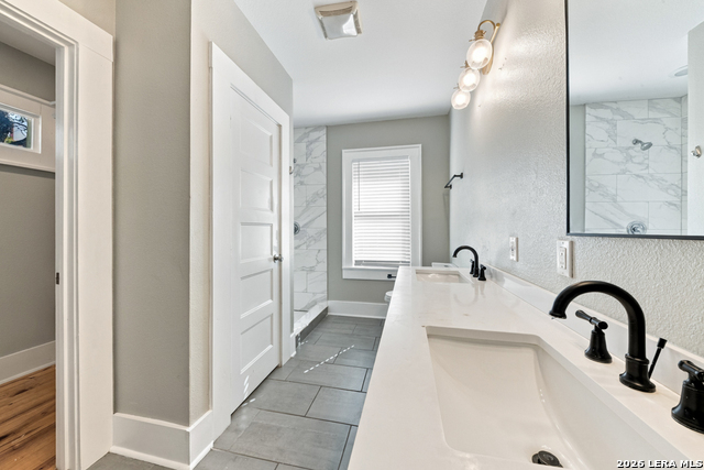 121 Buford Property Photo 16