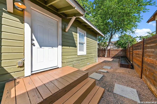 121 Buford Property Photo 23