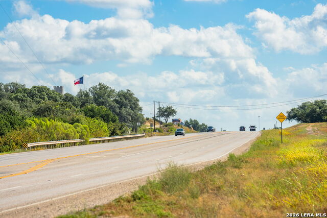 5541 W Us Highway 290 Property Photo 26