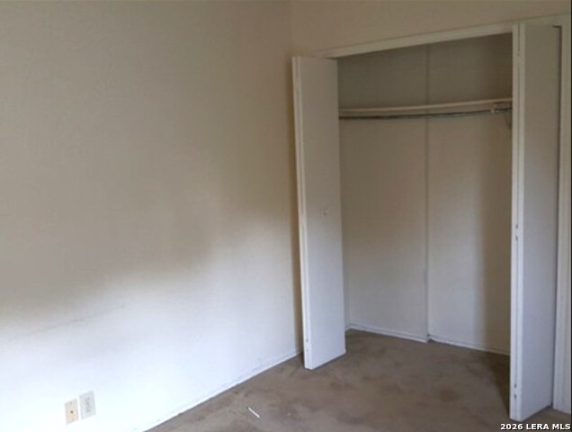 8913 Fall River Dr Property Photo 5