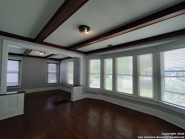 826 W Russell Property Photo 3