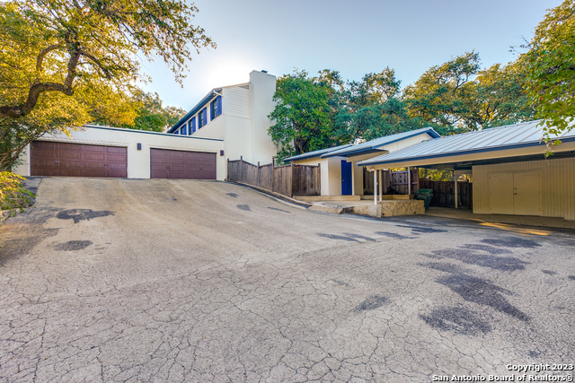 724 Alta Ave Property Photo 2