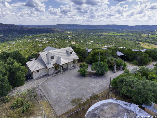 360 Bluebonnet Property Photo 4