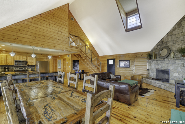 360 Bluebonnet Property Photo 14