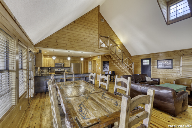 360 Bluebonnet Property Photo 15