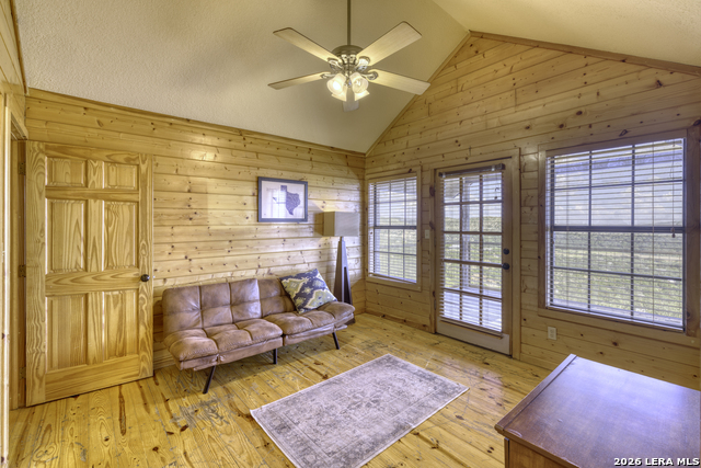 360 Bluebonnet Property Photo 27