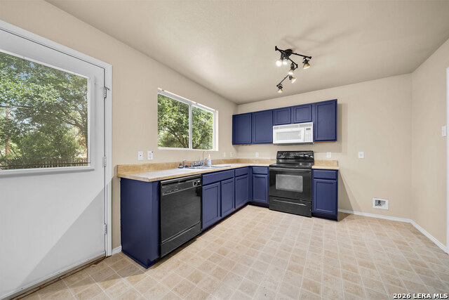 8103 Saratoga Knl Property Photo 10