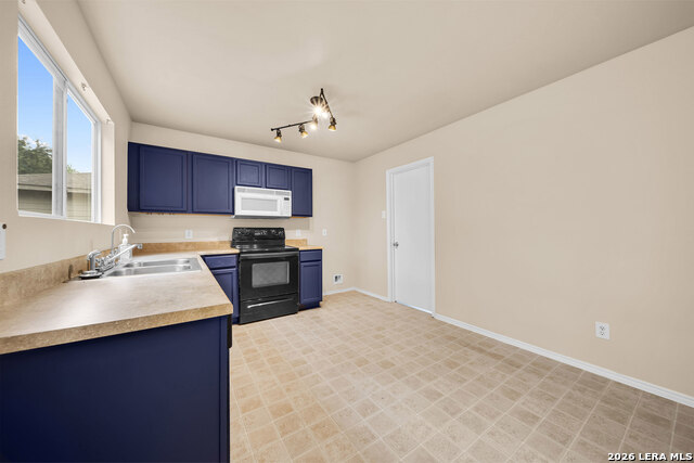 8103 Saratoga Knl Property Photo 11