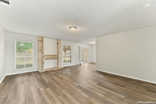 6727 Raintree Frst Property Photo 4