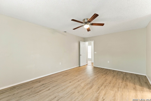 6727 Raintree Frst Property Photo 9