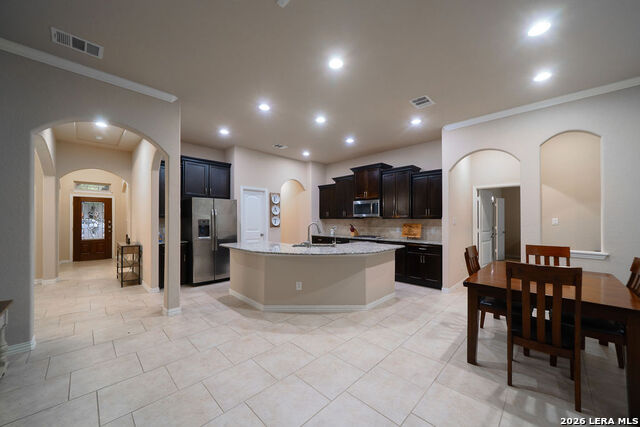 803 Gold Beauty Property Photo 4
