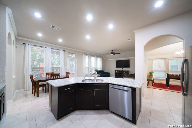803 Gold Beauty Property Photo 6