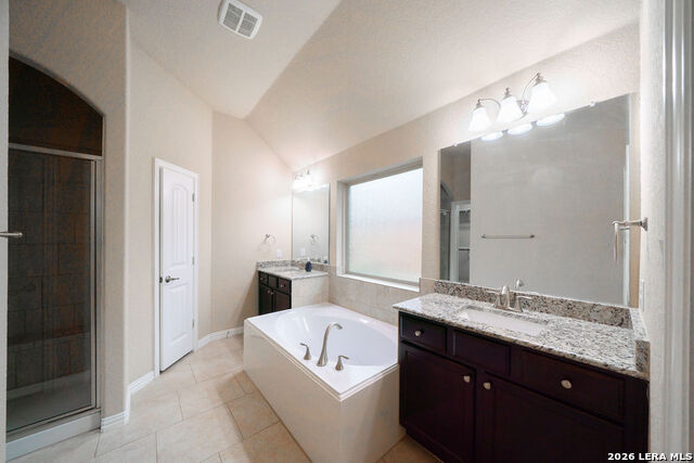 803 Gold Beauty Property Photo 14