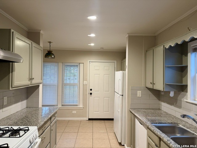 314 W Ridgewood Ct Property Photo 5