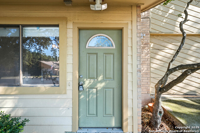 8419 Timber Ml Property Photo 5