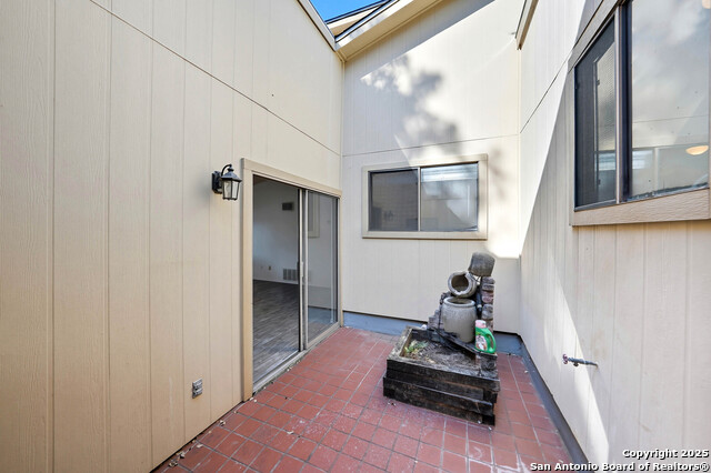 8419 Timber Ml Property Photo 24